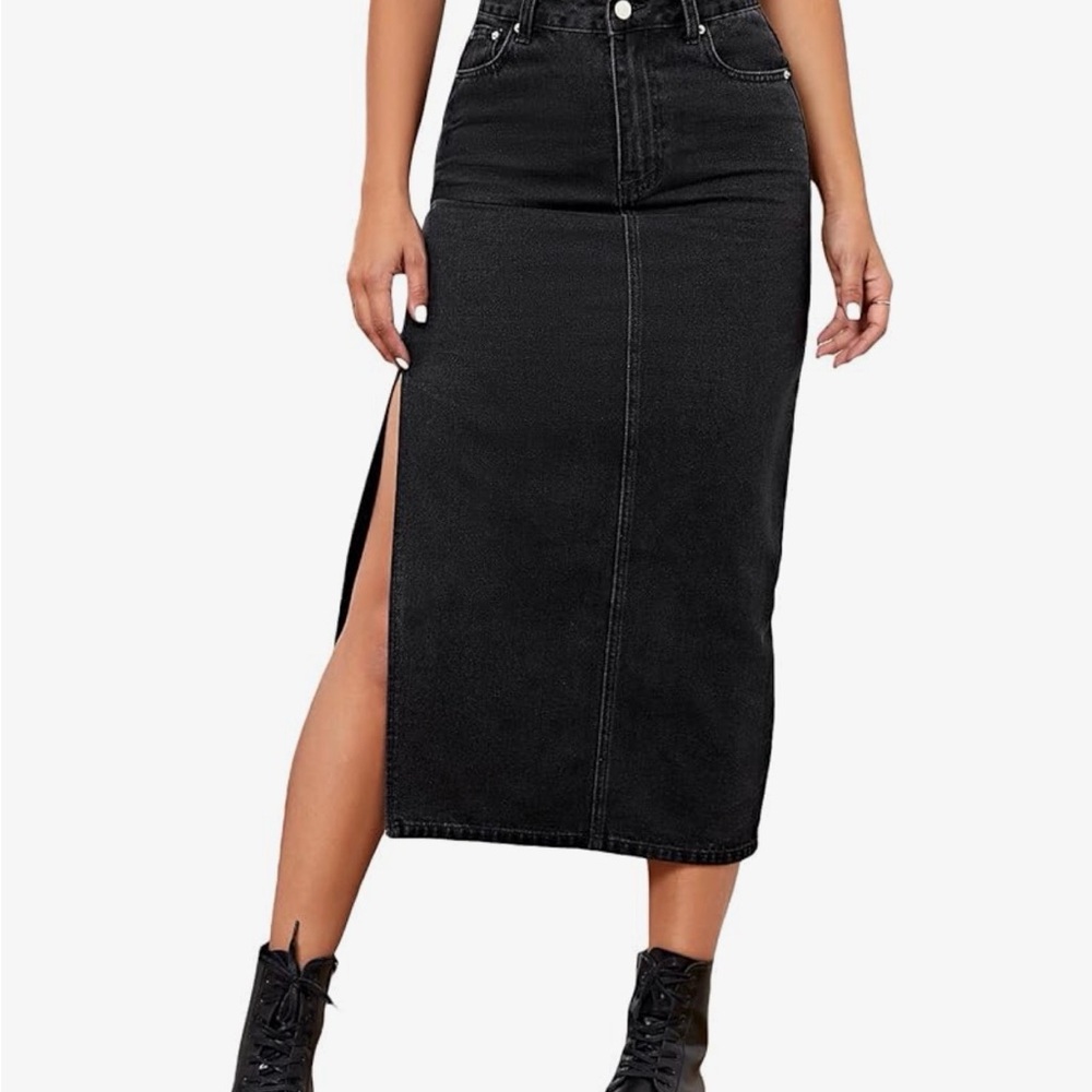 Black Skirt